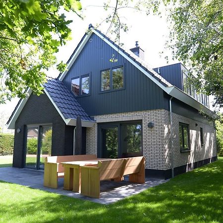 Peaceful Villa In De Koog Near Sea Westermient Bagian luar foto