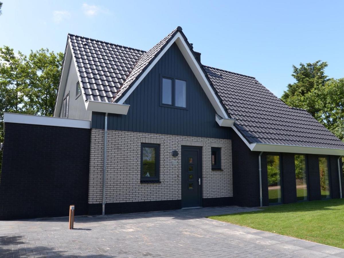 Peaceful Villa In De Koog Near Sea Westermient Bagian luar foto