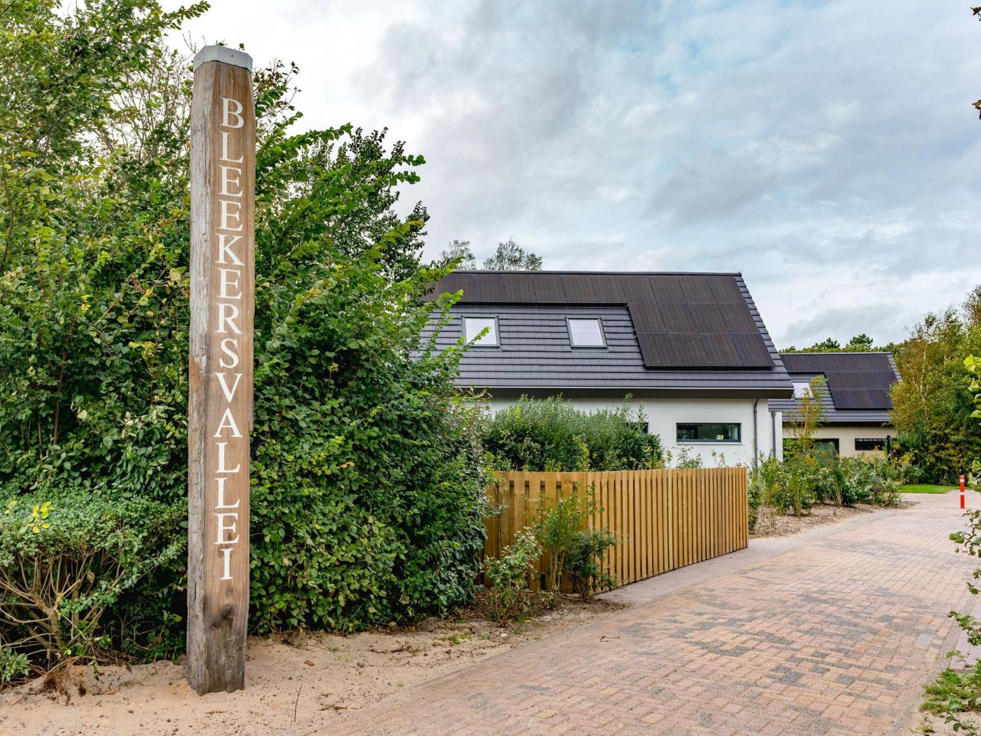 Peaceful Villa In De Koog Near Sea Westermient Bagian luar foto